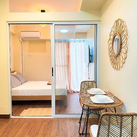 1Br Prisma Residences Dmci Stylish Condo Pasig City Экстерьер фото