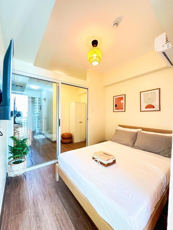 1Br Prisma Residences Dmci Stylish Condo Pasig City Экстерьер фото